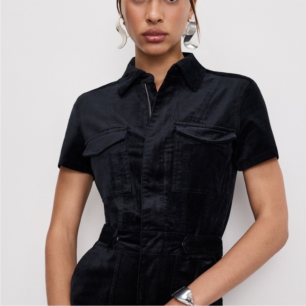 Good American NWT Medium Fit for Success Velvet Bootcut Jumpsuit New - Picture 4 of 10
